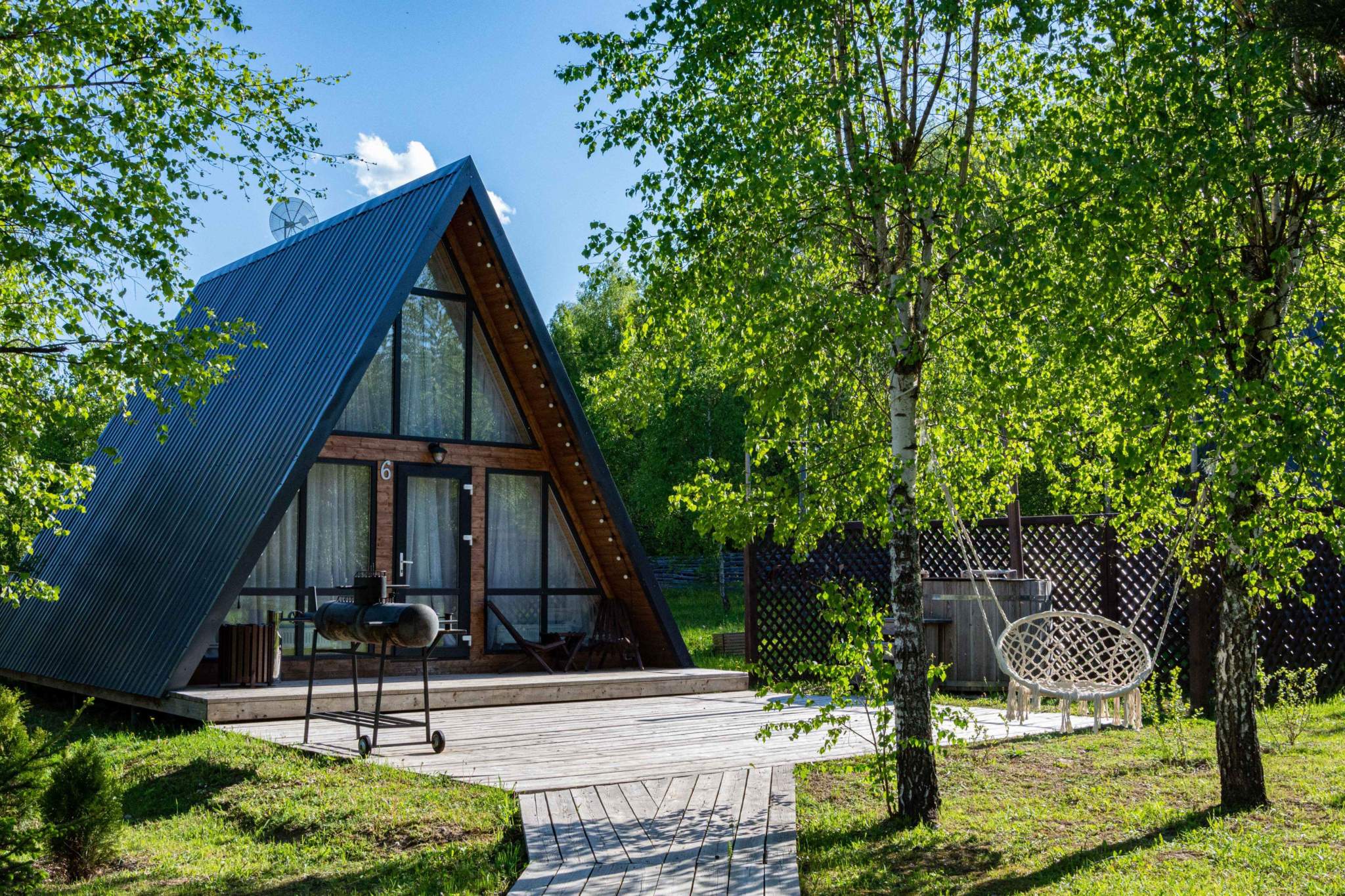 Продам торговое помещение 609.3 м.кв.
