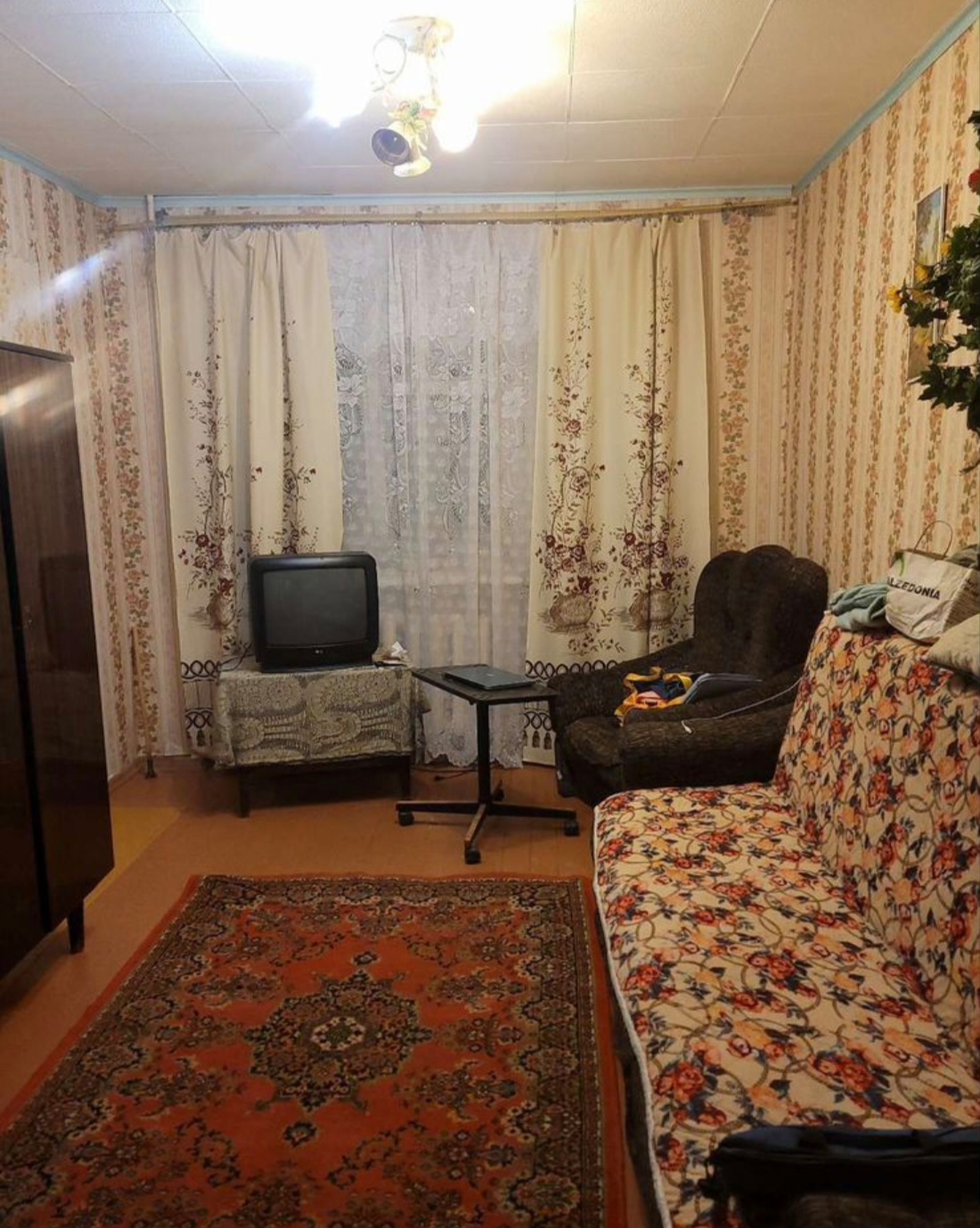Квартира в аренду в Ревде, Комсомольская улица, 40 фото №0