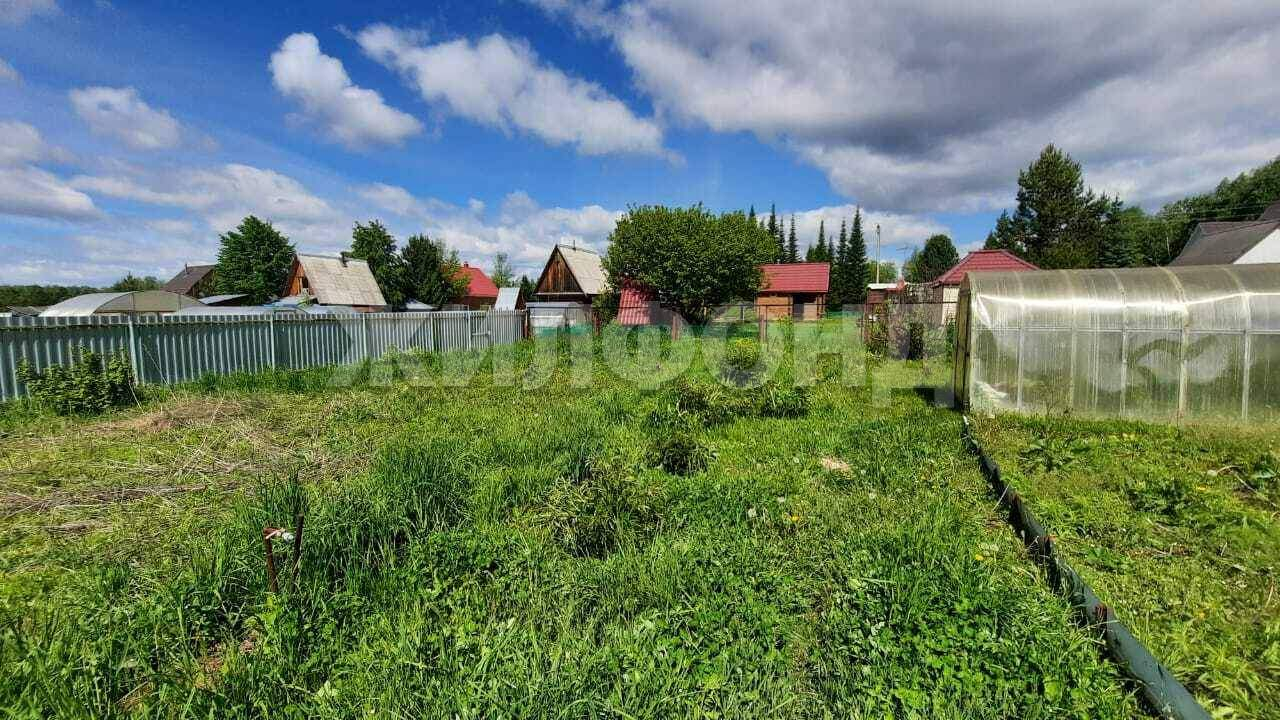 Продам земельный участок 1000 м.кв.