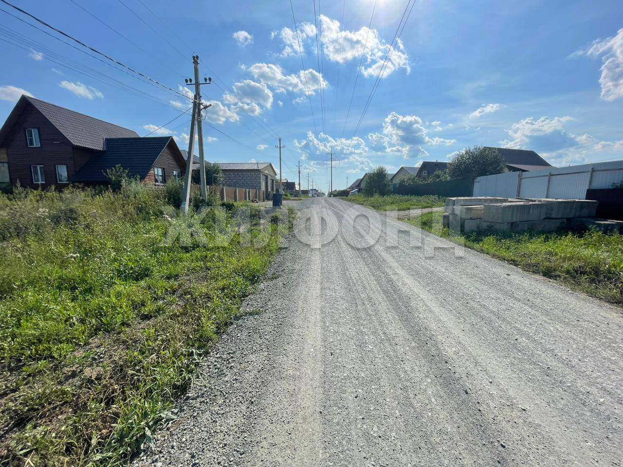Продам земельный участок 1008 м.кв.