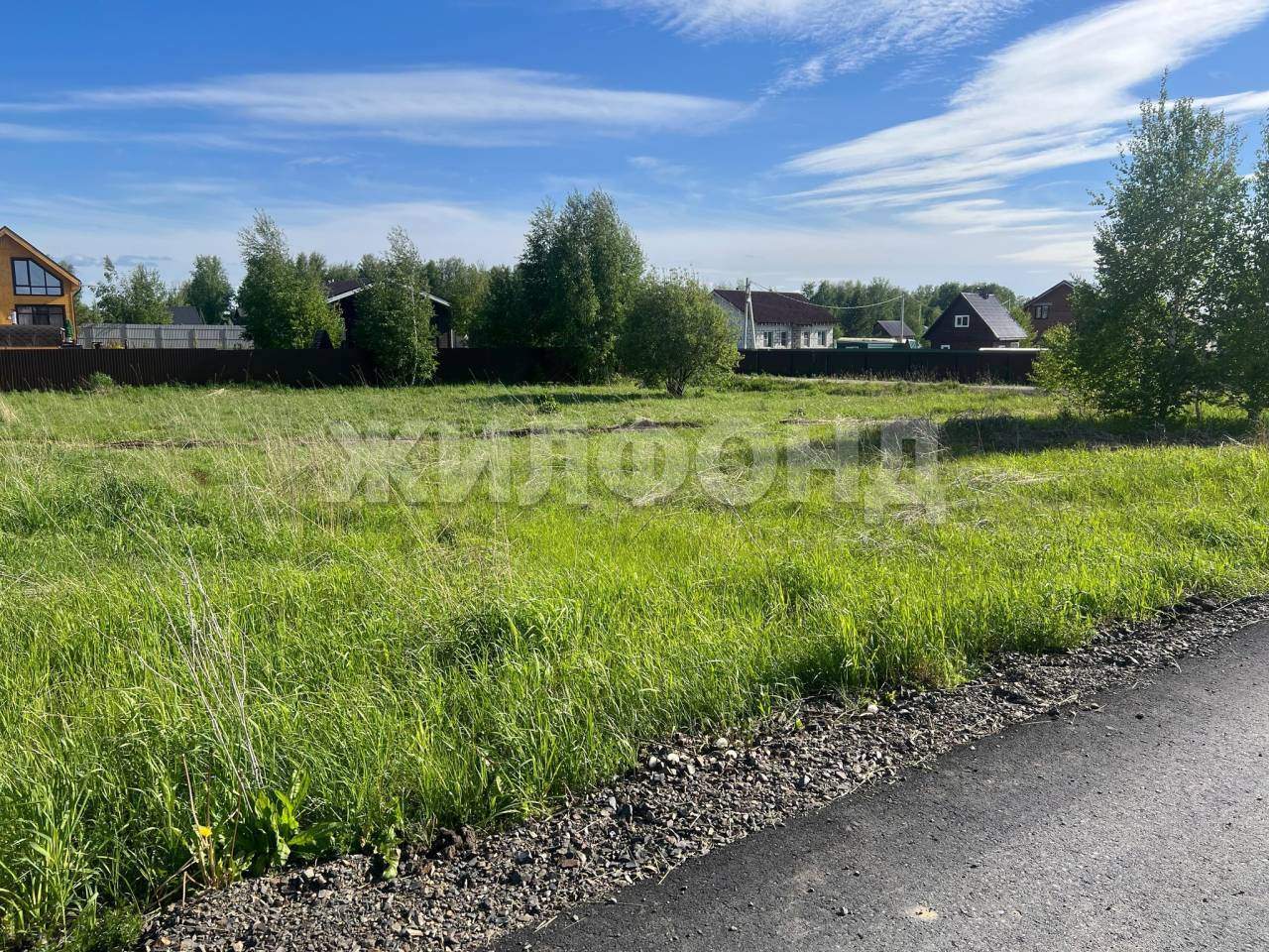 Продам земельный участок 771 м.кв.