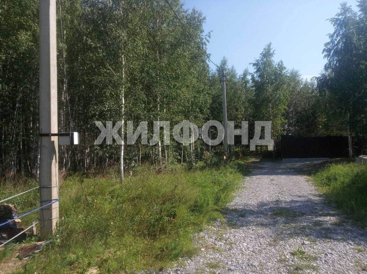 Продам земельный участок 800 м.кв.