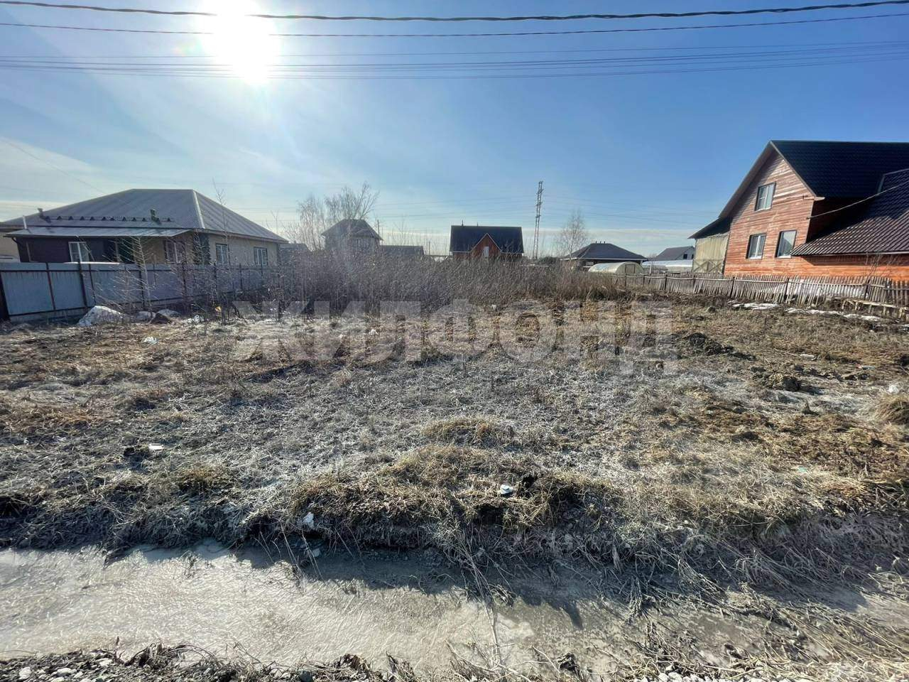 Продам земельный участок 1008 м.кв.