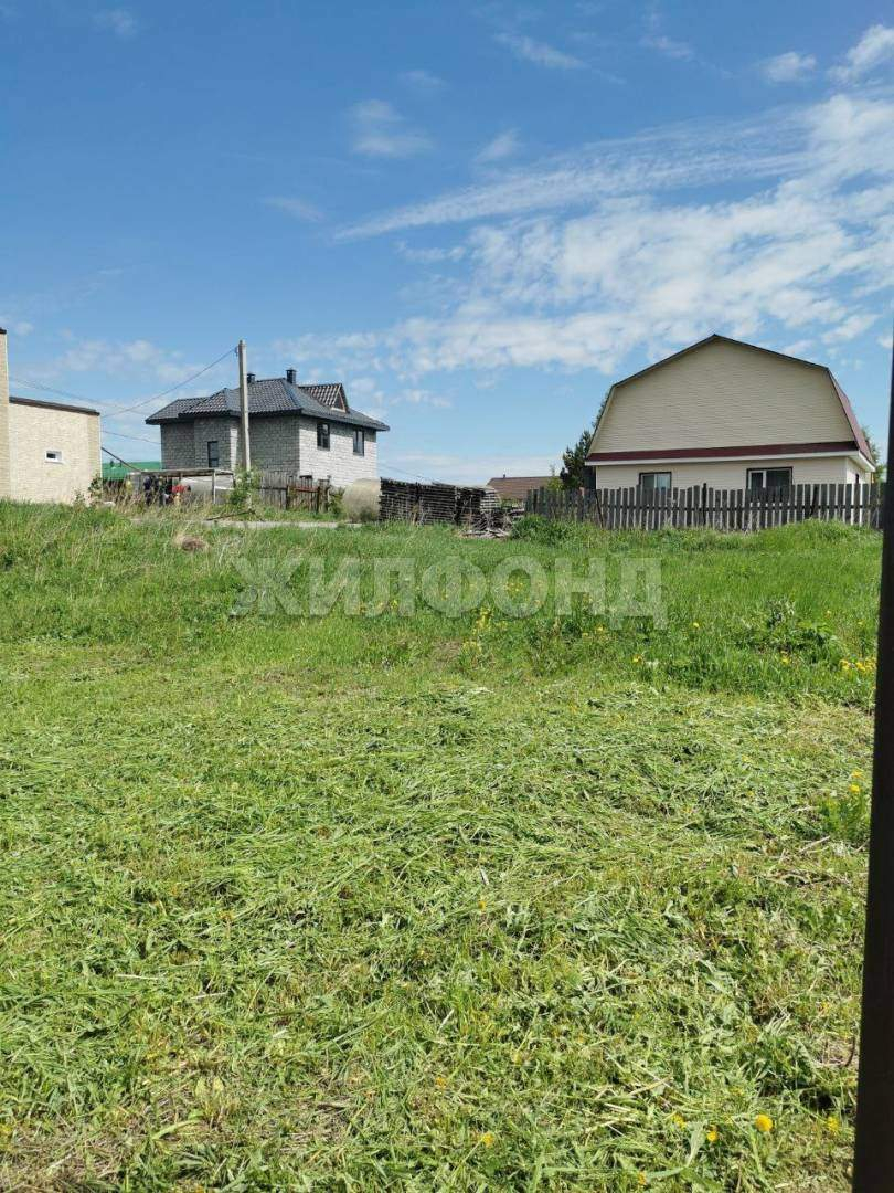 Продам земельный участок 750 м.кв.