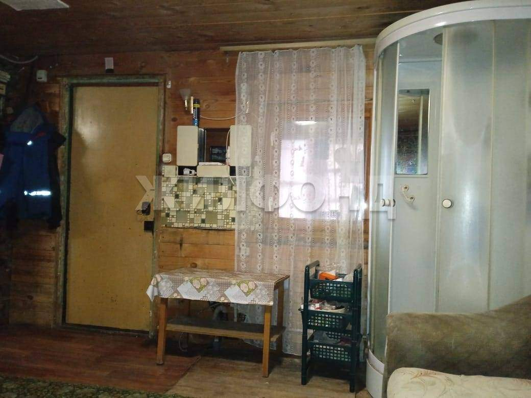 Продам земельный участок 1000 м.кв.