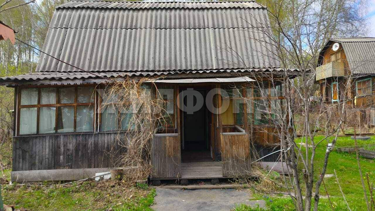 Продам земельный участок 900 м.кв.