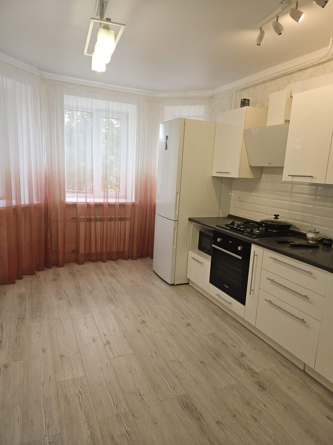 Квартира в аренду в Каменске-Шахтинском, Гагарина улица, 71А фото №0