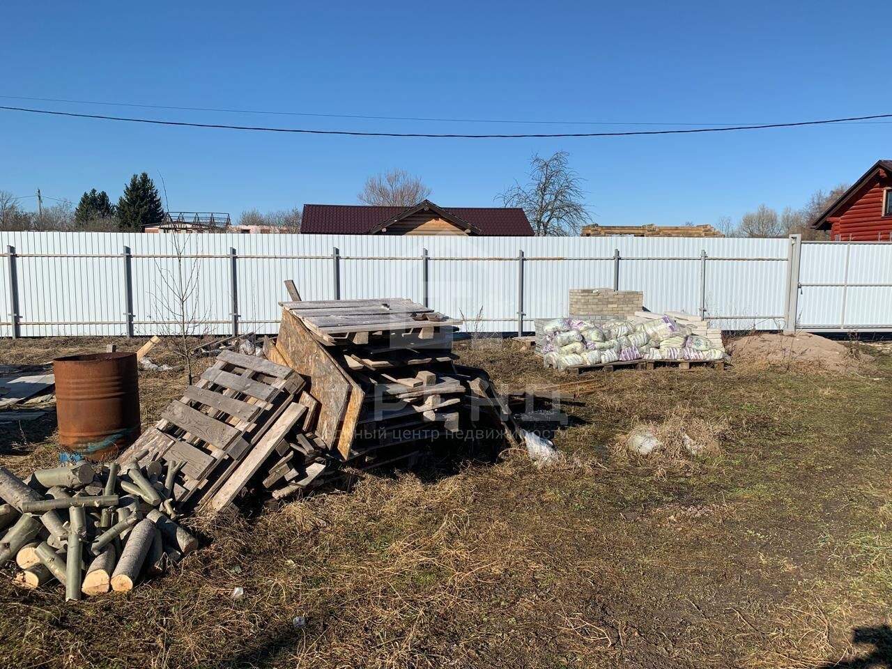 Продам земельный участок 884 м.кв.