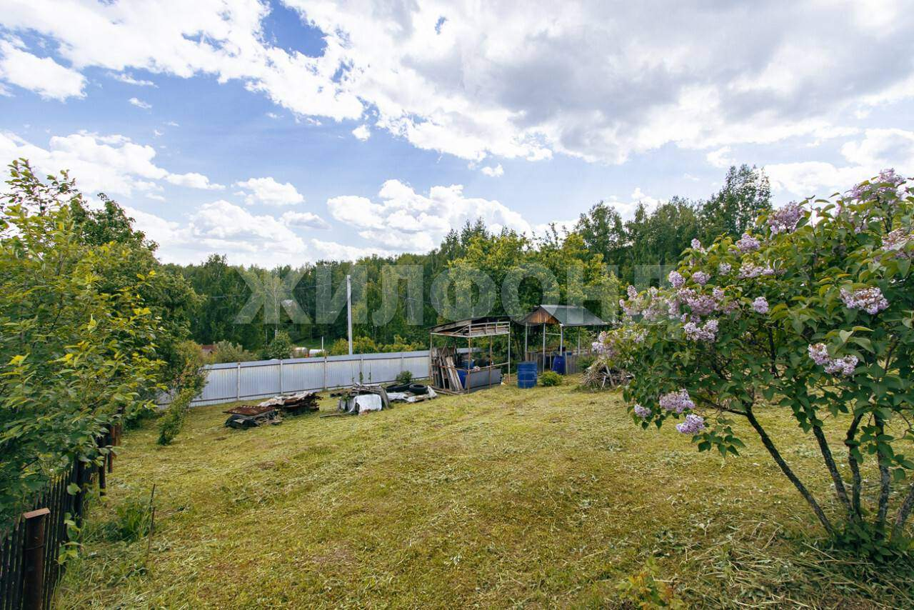 Продам земельный участок 630 м.кв.