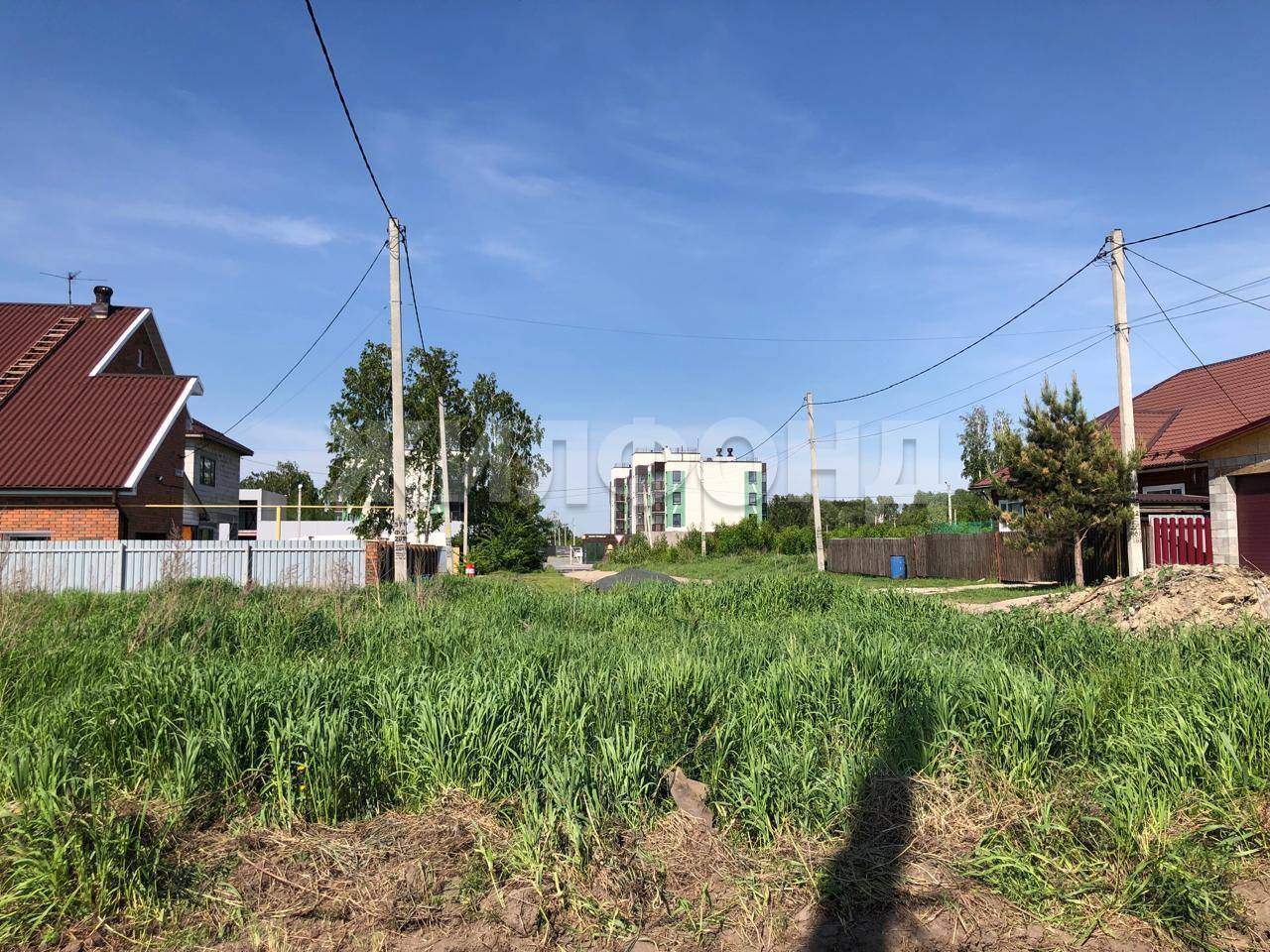 Продам земельный участок 1000 м.кв.