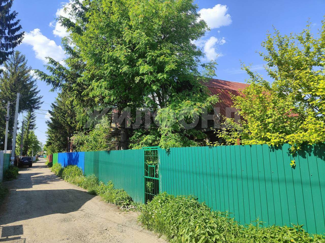 Продам земельный участок 615 м.кв.