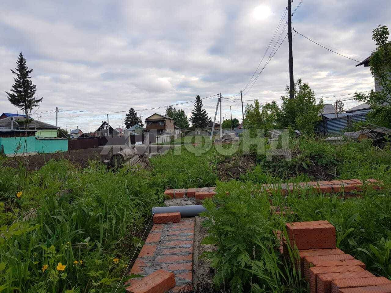 Продам земельный участок 500 м.кв.