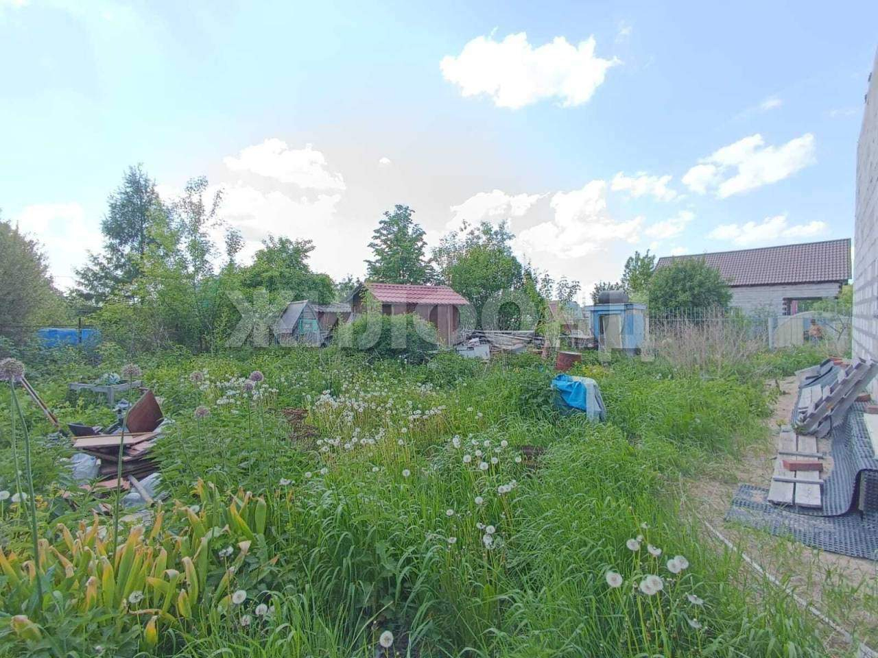 Продам земельный участок 600 м.кв.