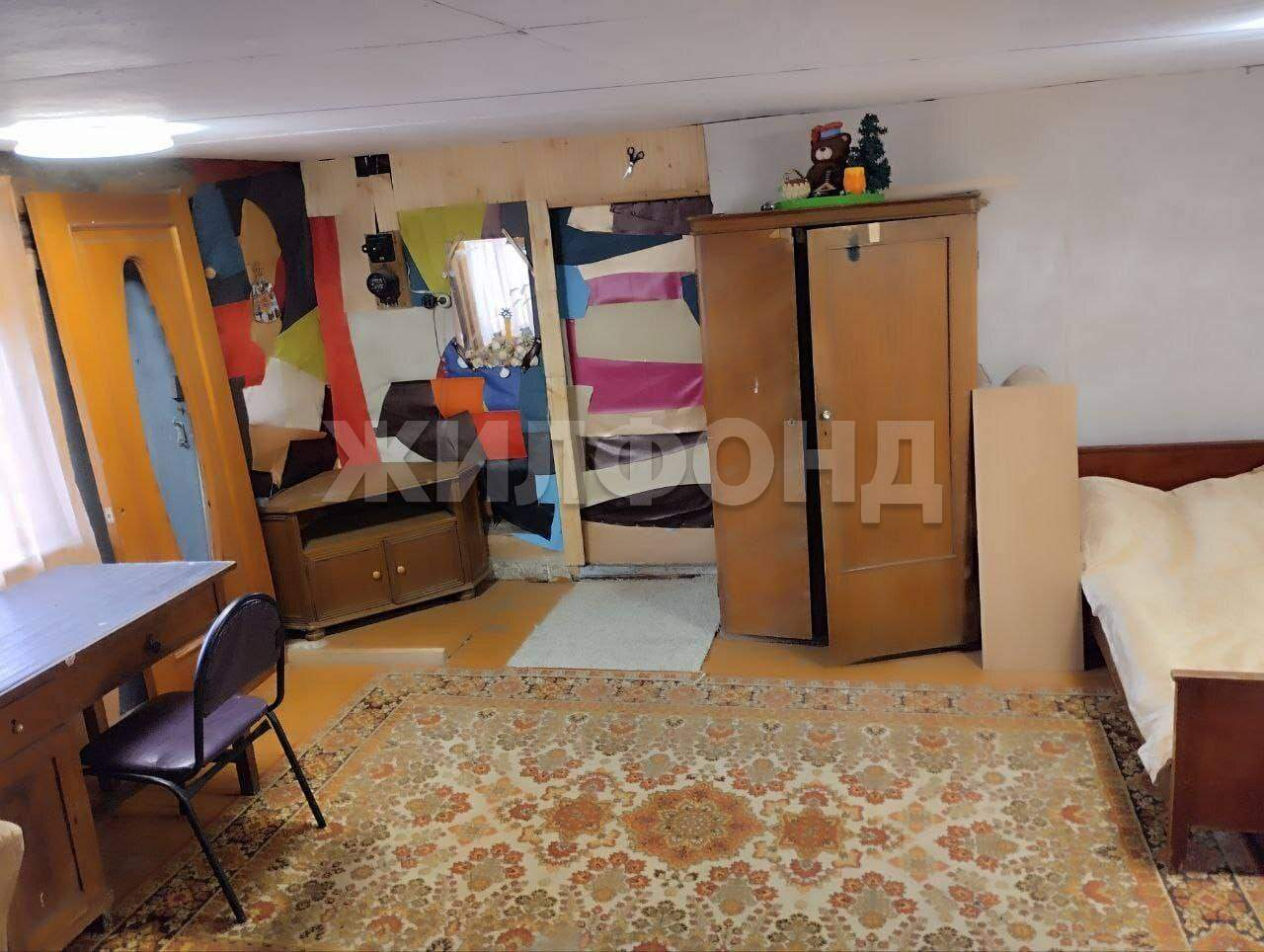 Продам земельный участок 800 м.кв.
