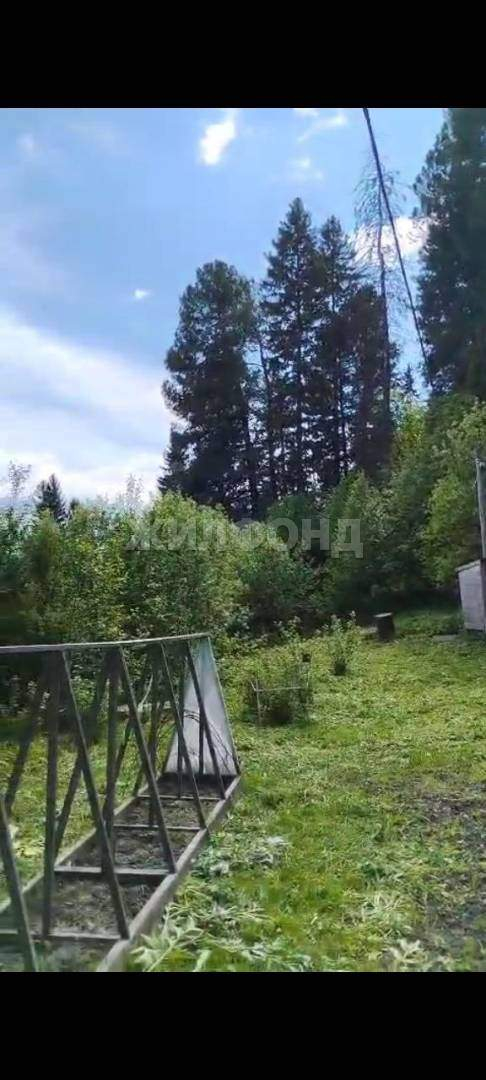 Продам земельный участок 800 м.кв.