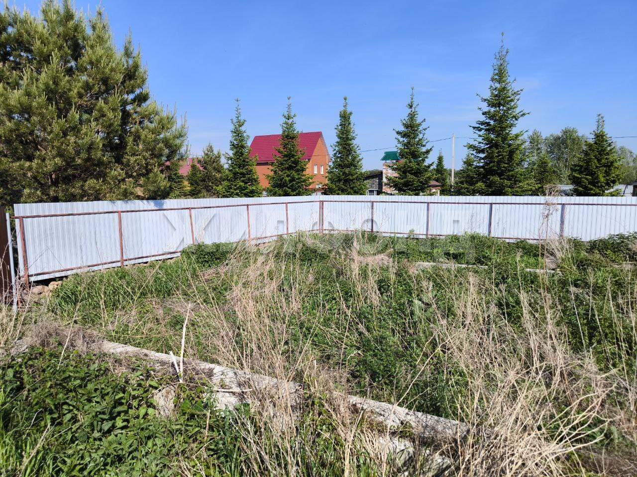 Продам земельный участок 1200 м.кв.
