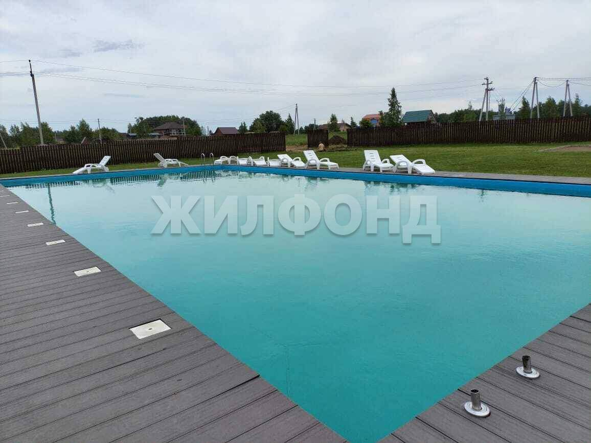 Продам земельный участок 800 м.кв.