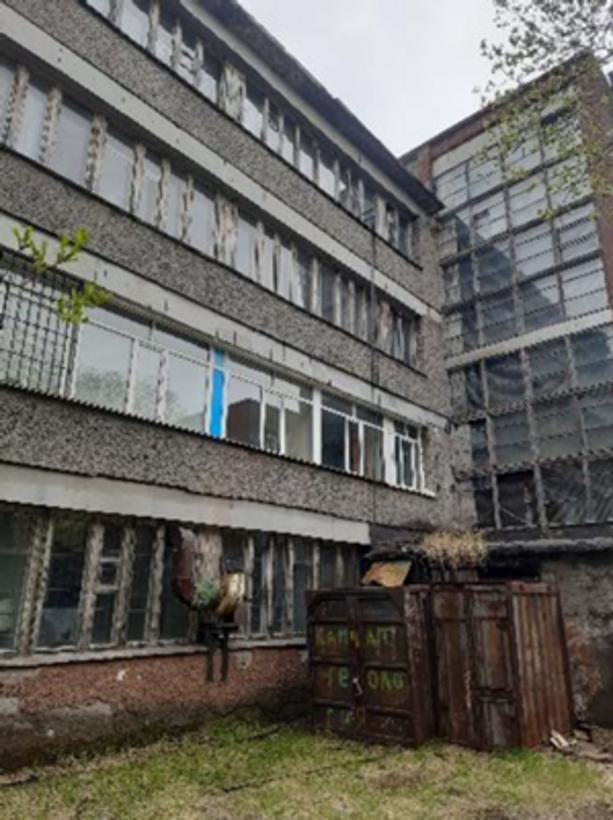 Продам торговое помещение 5771 м.кв.