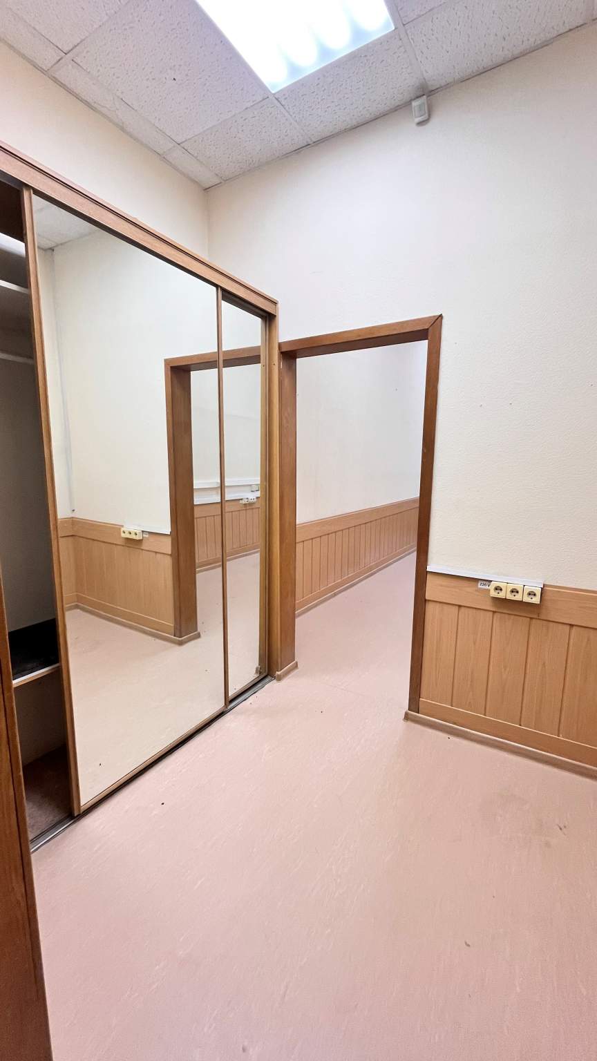 Сдам в аренду офис 52.6 м.кв.