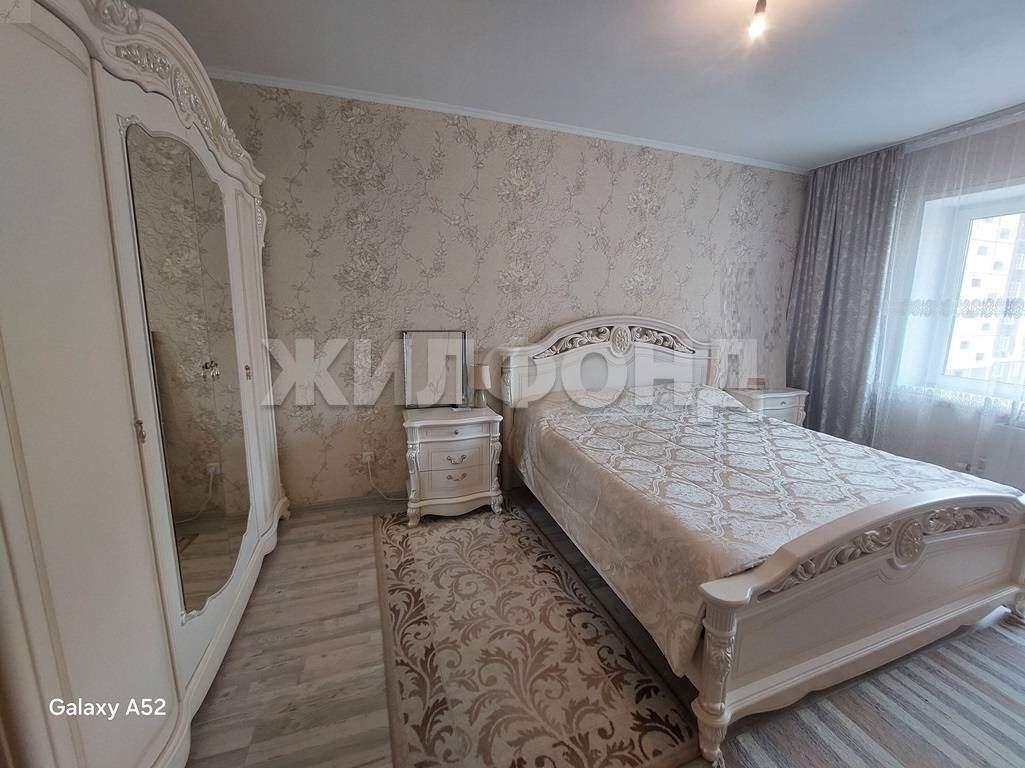 Квартира на продажу в Красноярске, Линейная улица, 105 фото №0