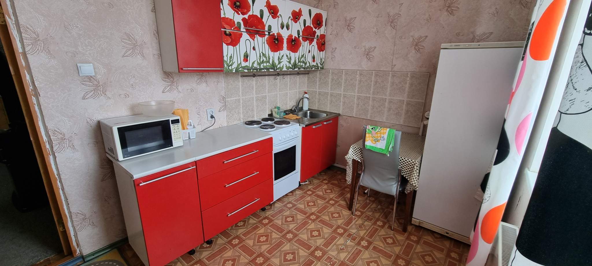 Квартира в аренду в Новом Уренгое, Тундровая улица, 4 фото №0