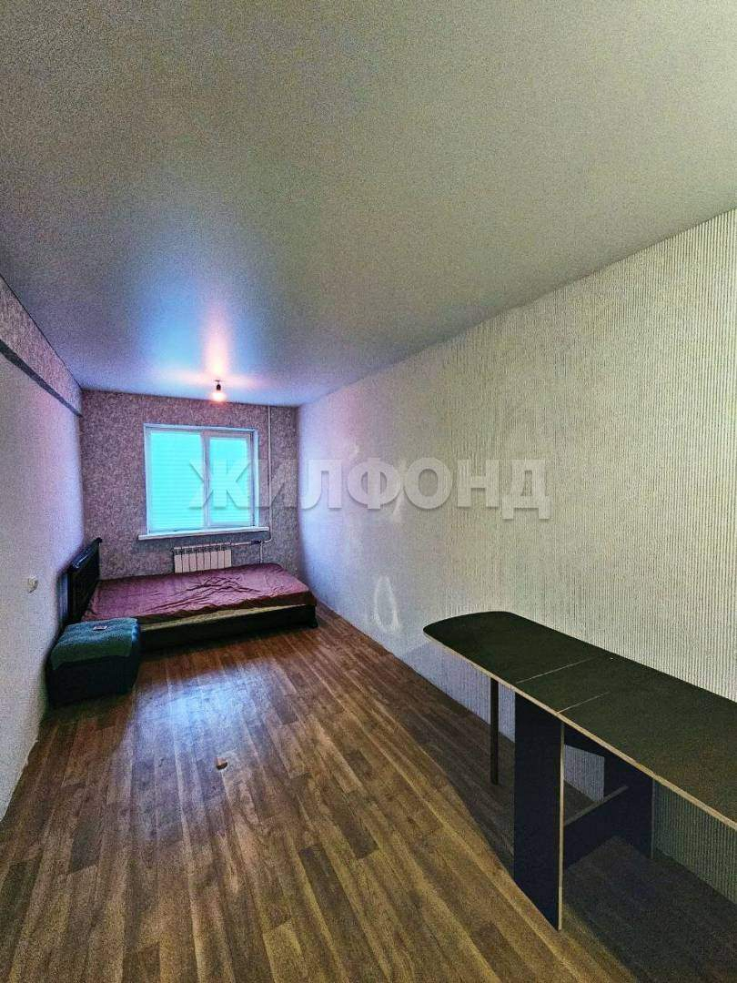 Комната на продажу в Брянске, Красноармейская улица, 166 фото №1