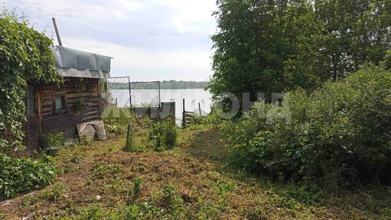 Продам земельный участок 952 м.кв.