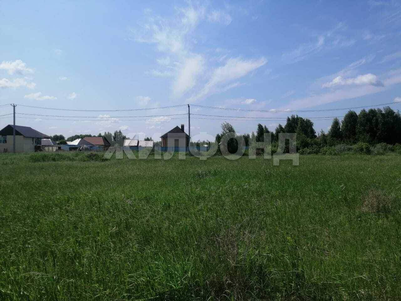 Продам земельный участок 1013 м.кв.