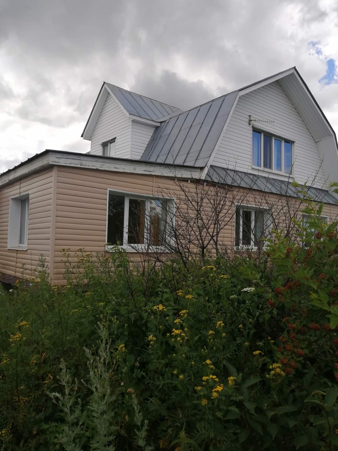 Продам торговое помещение 1128.4 м.кв.