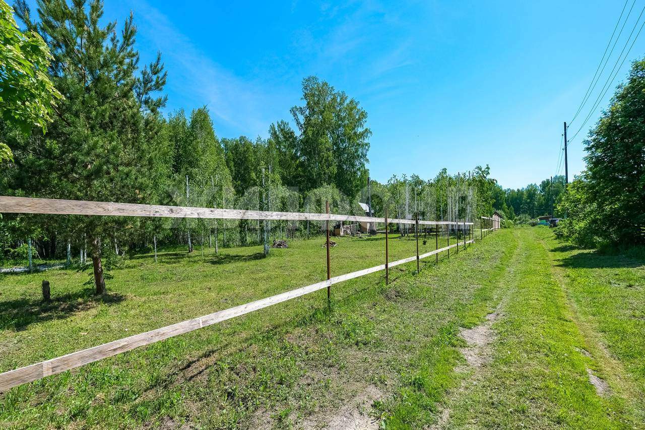 Продам земельный участок 1000 м.кв.