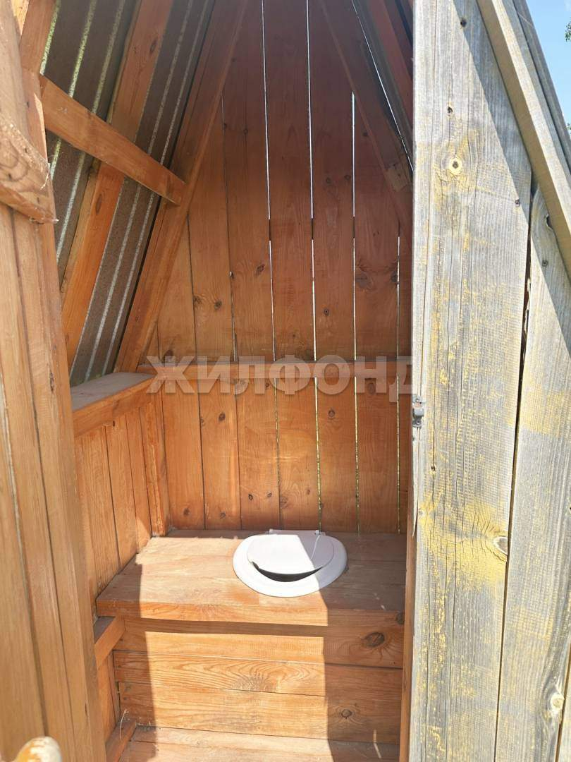 Продам земельный участок 1200 м.кв.