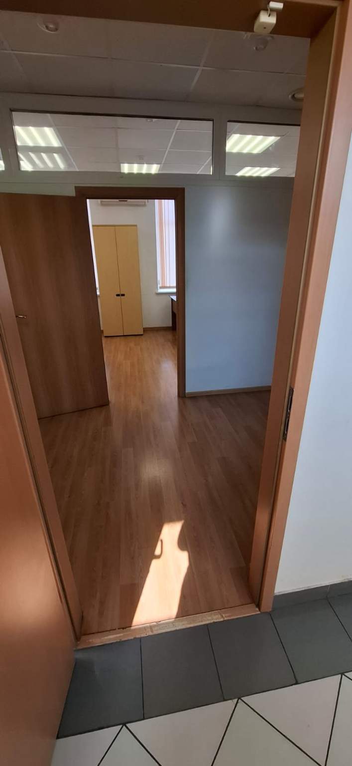 Сдам в аренду офис 175.1 м.кв.