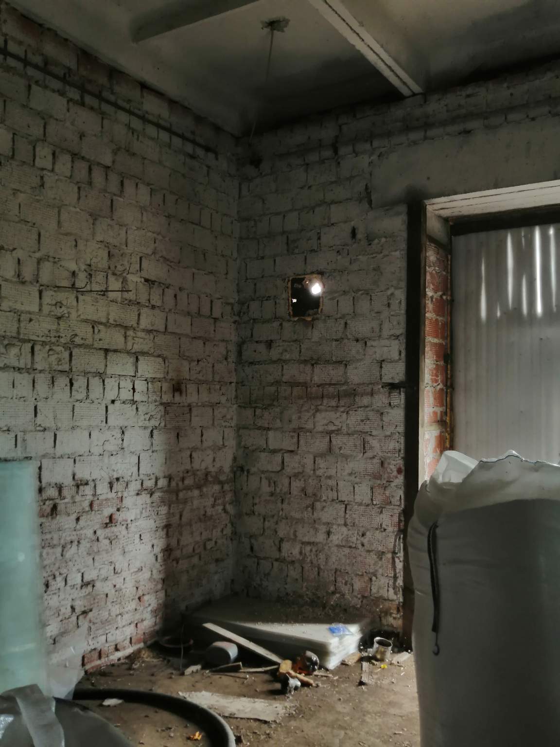 Продам торговое помещение 1128.4 м.кв.