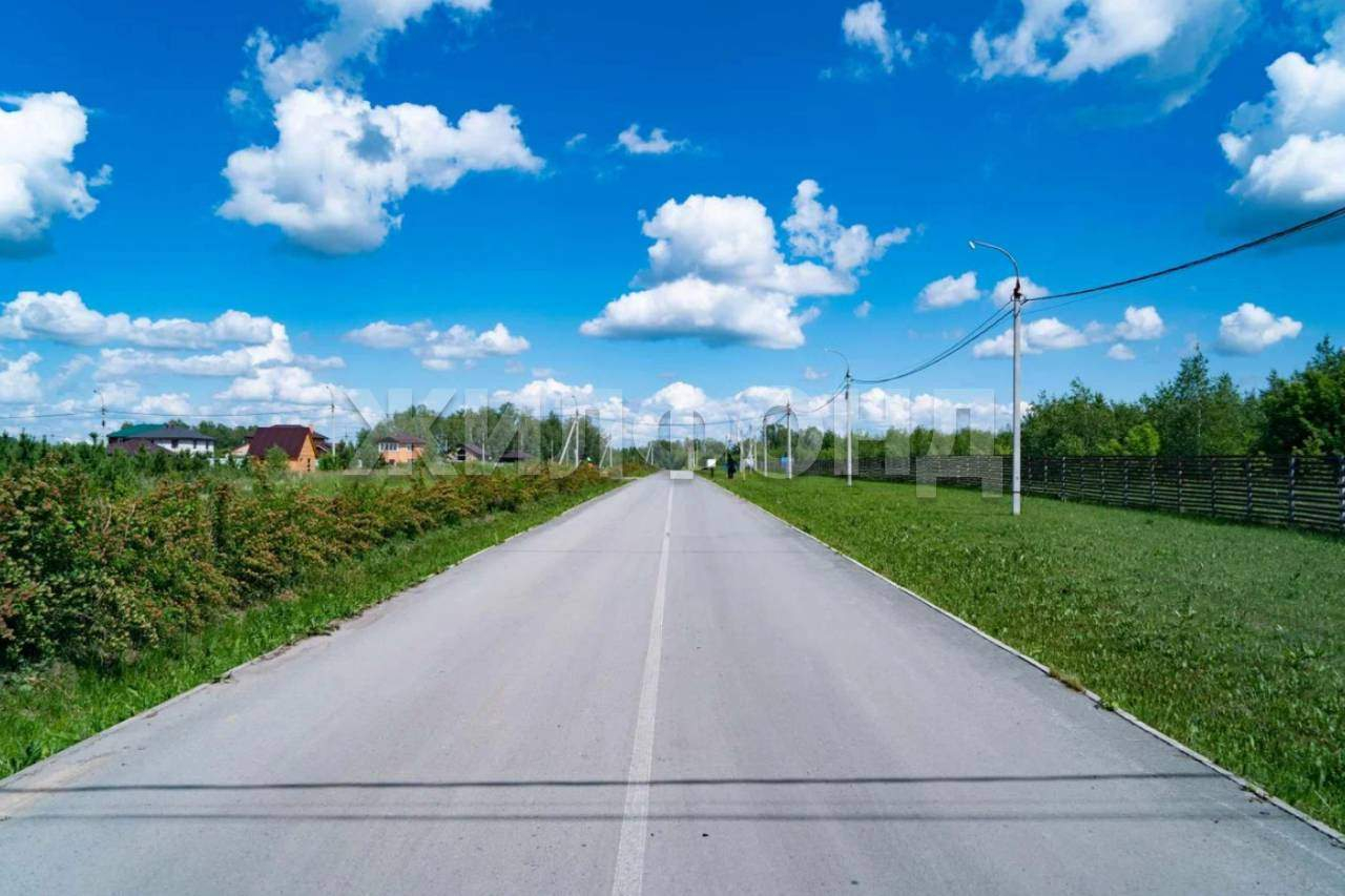 Продам земельный участок 1200 м.кв.