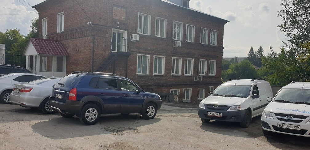 Продам торговое помещение 21859 м.кв.