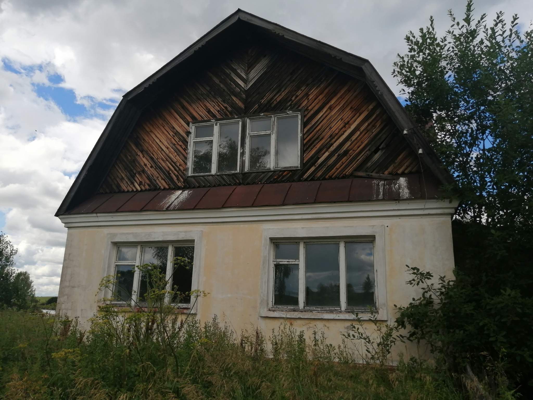 Продам торговое помещение 1128.4 м.кв.