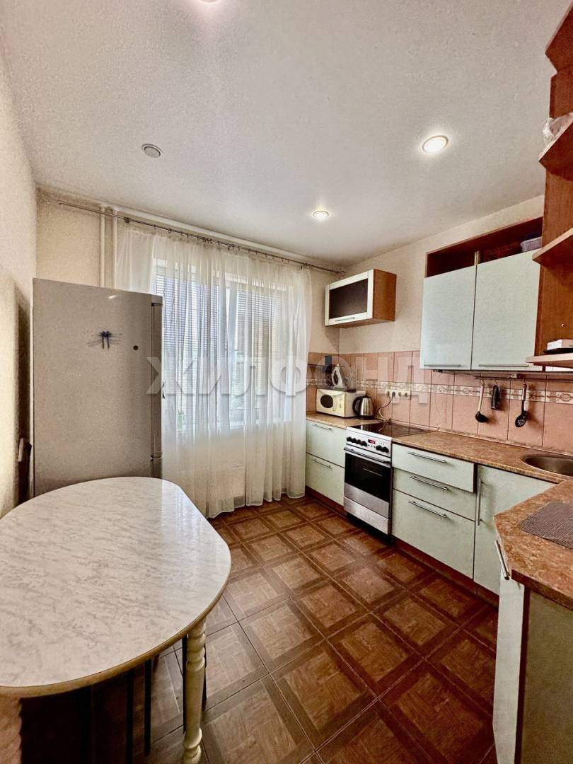 Квартира на продажу в Тольятте, Тополиная улица, 41