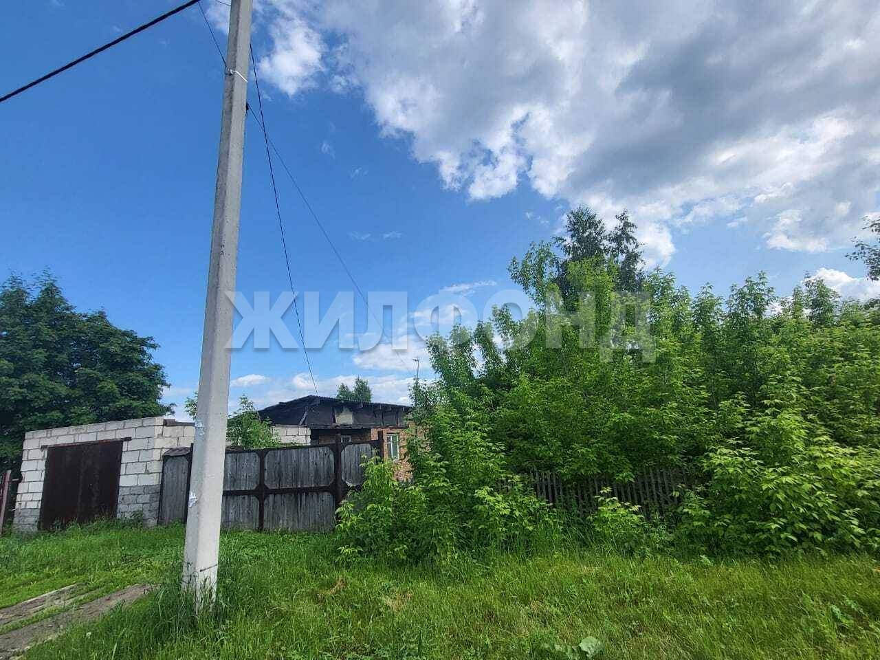 Продам земельный участок 1500 м.кв.