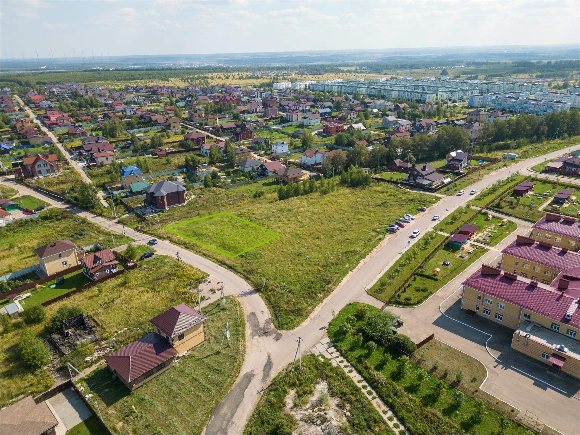 Продам земельный участок 942 м.кв.