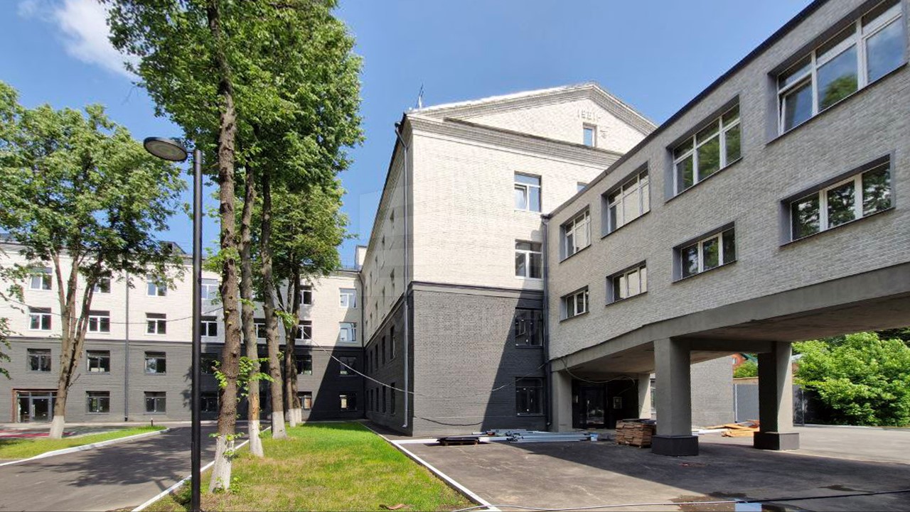 Продам торговое помещение 7684 м.кв.