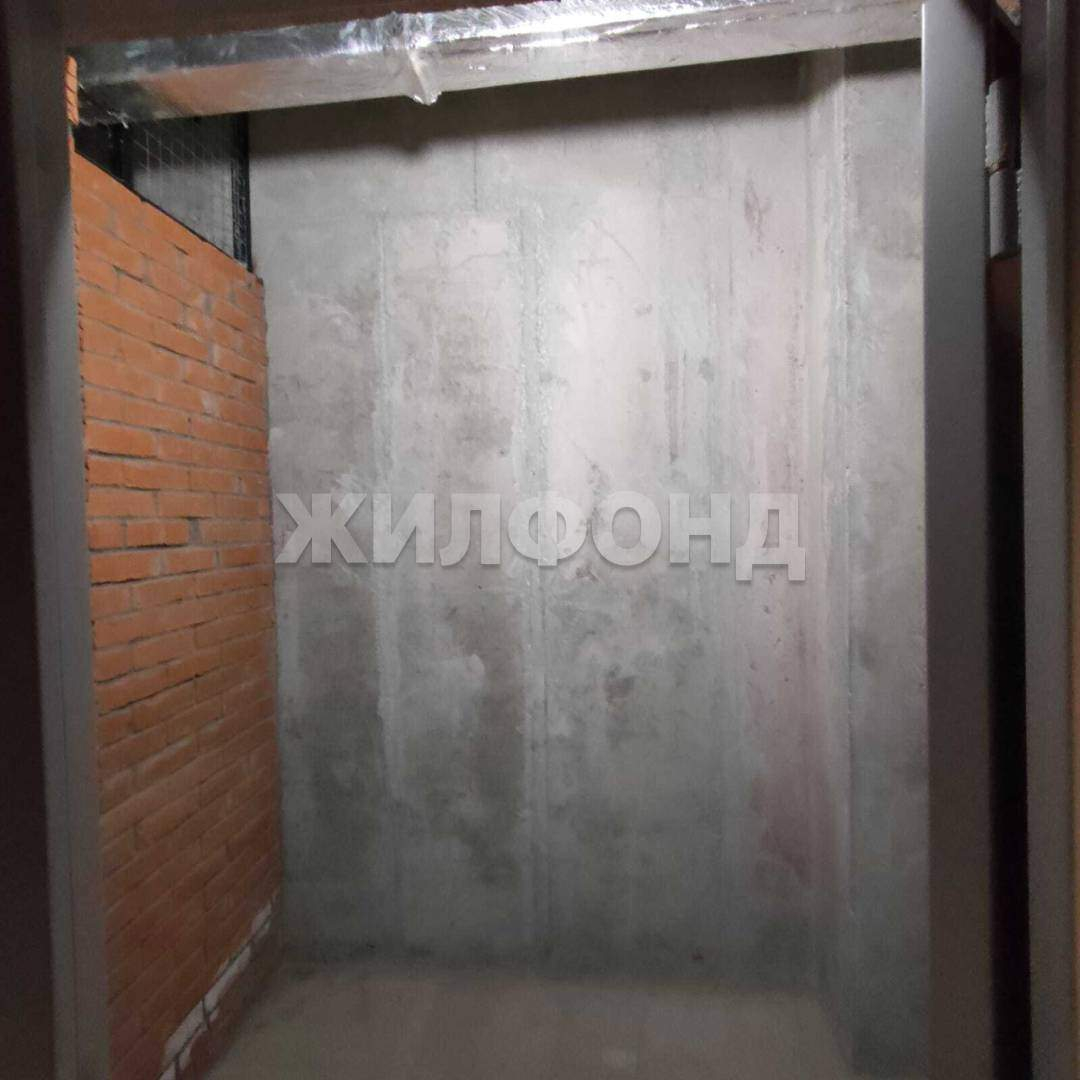 Продам склад 3.6 м.кв.