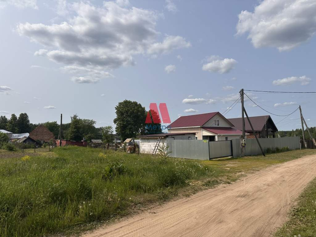 Продам земельный участок 1420 м.кв.
