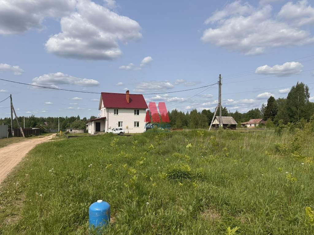 Продам земельный участок 1420 м.кв.