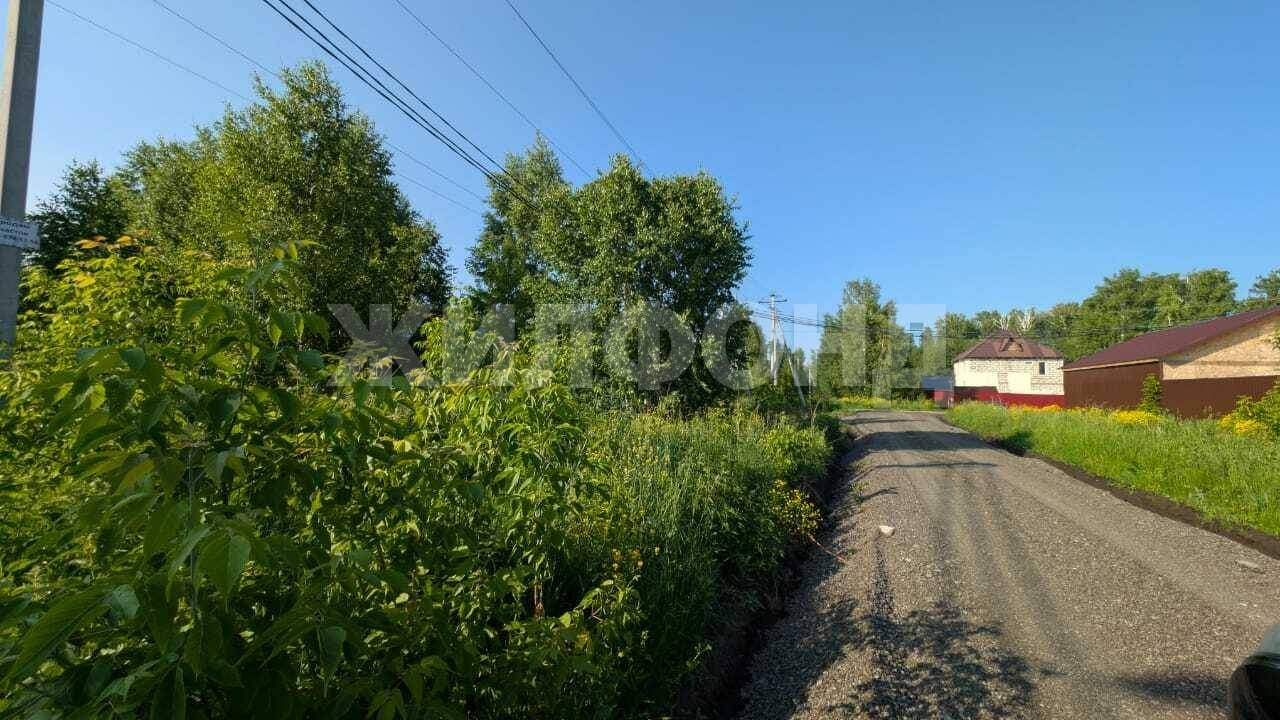 Продам земельный участок 933 м.кв.