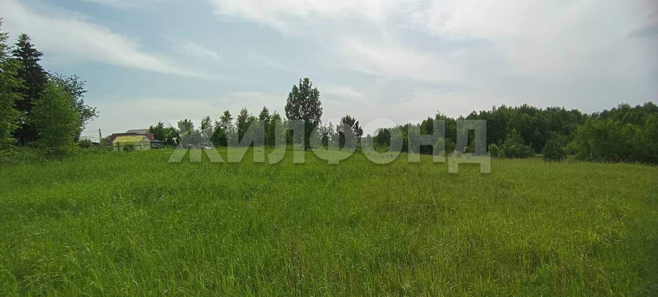 Продам земельный участок 1052 м.кв.