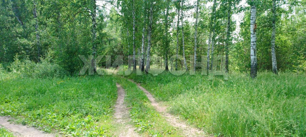 Продам земельный участок 1052 м.кв.