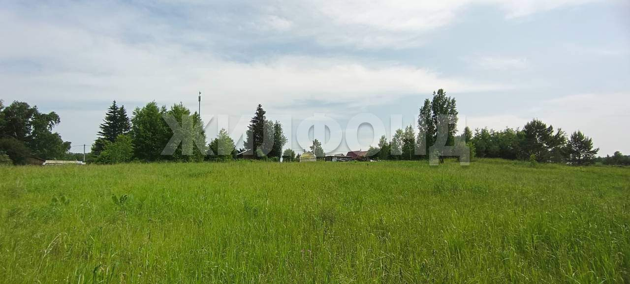 Продам земельный участок 1052 м.кв.