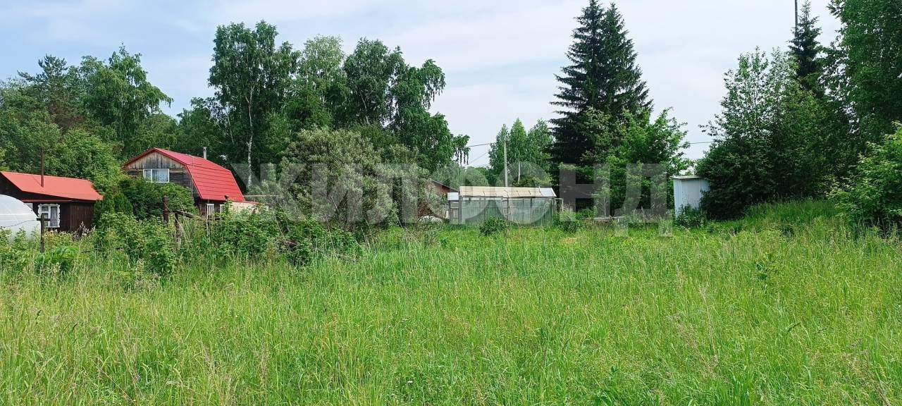 Продам земельный участок 1052 м.кв.