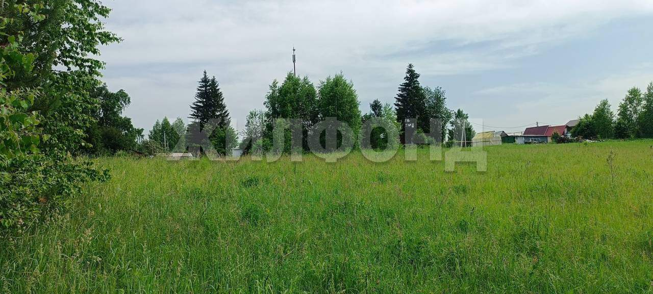 Продам земельный участок 1052 м.кв.