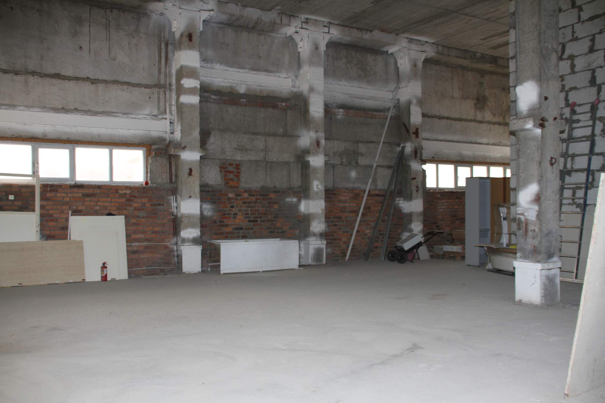 Продам помещение свободного назначения 1661 м.кв.